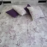 Purple דירה *