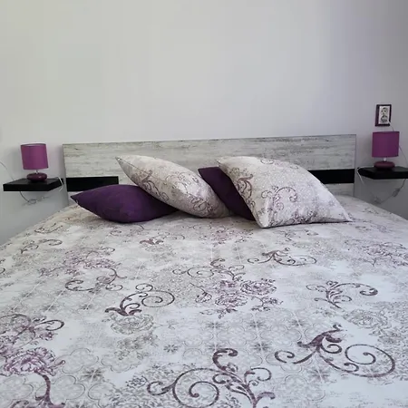 Purple Veliko Tŭrnovo